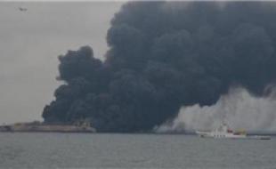 جزئیات برخورد نفت کش ایرانی با شناور چینی/ آتش گرفتن ۶۰ میلیون دلار نفت