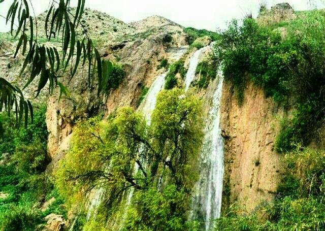  آبشار و منطقه بکر "شاوله" گردشگران را به خود فرا می خواند + تصاویر