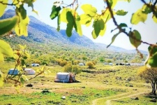 بازدید روزانه ۱۷ هزار گردشگر از میاندار گیلانغرب کرمانشاه در ایام نوروز+ تصاویر