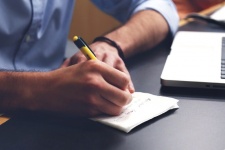 حل مشکل مصلحت در آینه حکمت