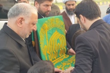 حضور پرچم متبرکه امام رضا. ع. فضای شهر گیلانغرب را معطر کرد+عکس