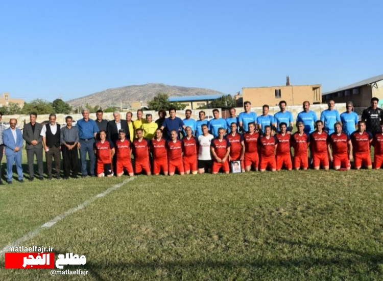 مسابقات فوتبال چهارجانبه پیشکسوتان در گیلانغرب برگزار شد. + عکس