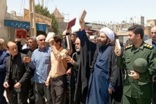 راهپیمایی نمازگزاران جمعه گیلانغرب در محکومیت اهانت به ساحت قرآن کریم برگزار شد