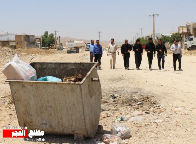 بازدید میدانی شهردار و اعضای شورای اسلامی شهر گیلانغرب از مشکلات مردم+عکس