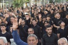 طنین نوای "یاحسین.ع.عزاداران  حسینی در شهر گیلان غرب+عکس