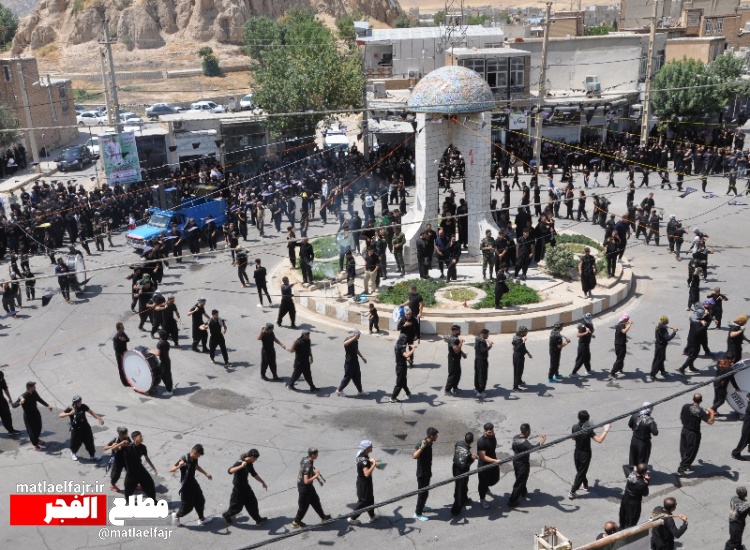 آیین مراسم عزاداری عاشورای حسینی درگیلانغرب برگزار شد