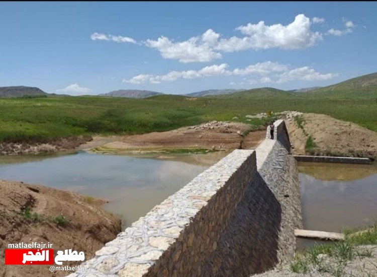 افتتاح پروژه آبخیزداری شهرستان گیلانغرب به مناسبت هفته دولت +عکس