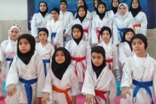  بانوان کاراته کار گیلانغربی گل کاشتند+عکس