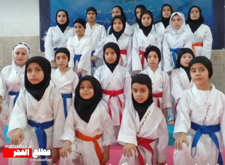  بانوان کاراته کار گیلانغربی گل کاشتند+عکس