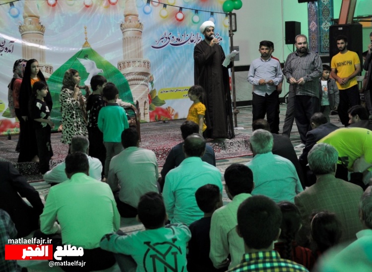 مراسم جشن هفته وحدت در گیلان غرب برگزار شد +عکس