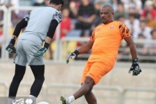 مربی پرسپولیس در راه لیگ ستارگان قطر