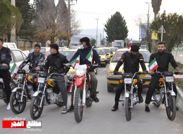 برگزاری رژه خودرویی و موتوری  در گیلانغرب +عکس