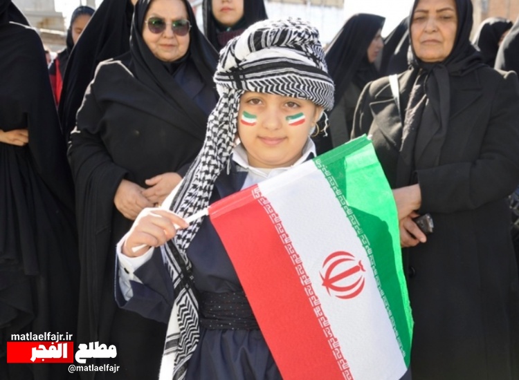 طنین هم نوایی دهه نودی ها با انقلاب+عکس