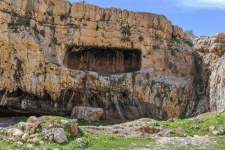 "فرای کن"برگی از تاریخ که بر سینه گلین حکاکی شده+عکس