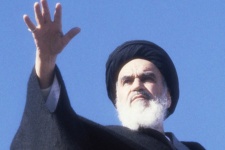 انقلاب اما م راحل یک انقلاب فرهنگی و ایدئولوژیک با ابعاد مختلف است