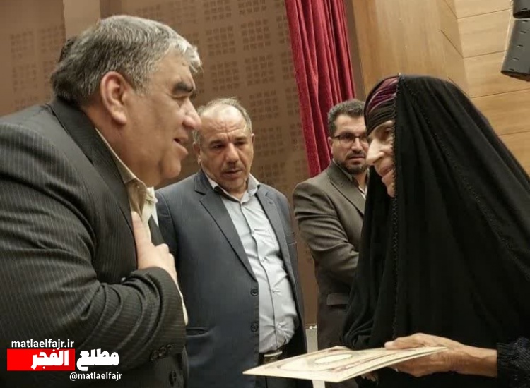 طی آیینی از خانواده شهدا و ایثارگران گواور تجلیل شد +عکس