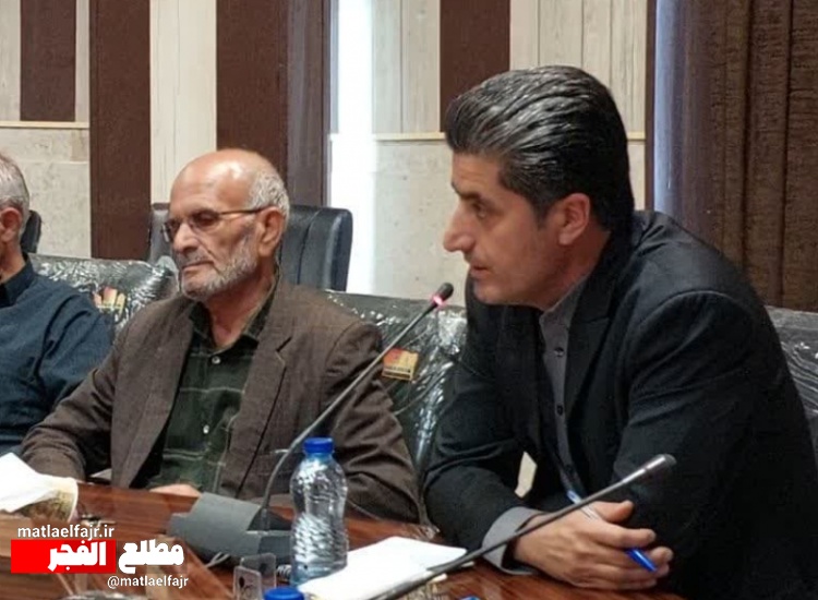 تکریم آزادگان عزیز برای ما مسئولان یک تکلیف  است /از اهل قلم برای تحریر خاطرات آزادگان استمداد داریم