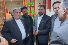 بازدید نماینده  مجلس از وضعیت بیمارستان گیلانغرب+عکس