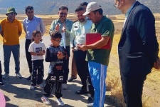 پیاده‌روی خانوادگی در شهر سرمست گیلانغرب برگزار شد+عکس