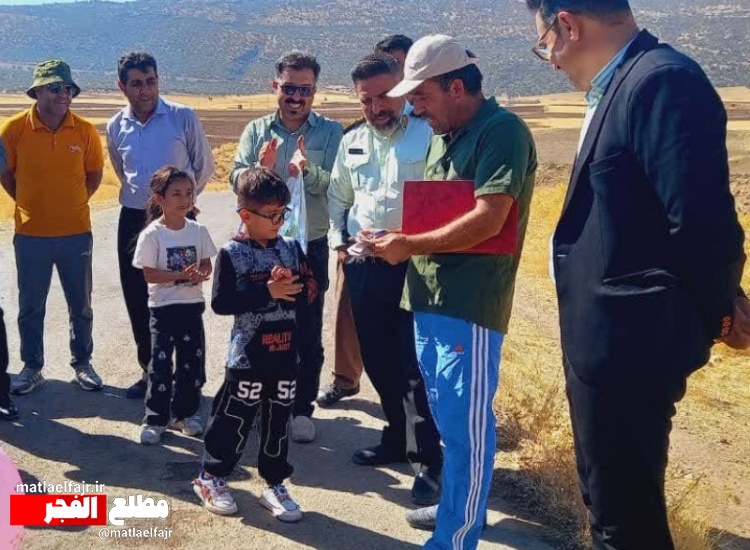 پیاده‌روی خانوادگی در شهر سرمست گیلانغرب برگزار شد+عکس