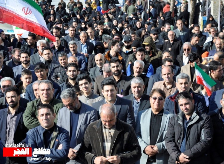 حضور حد اکثری مردم گیلانغرب در راهپیمایی 22 بهمن+عکس
