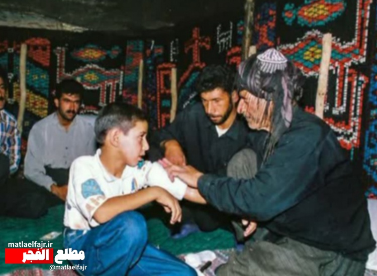 تصویری ناب و قدیمی از زنده یاد مرحوم مشهدی "احمد فتاحی" شکسته بند و جراح معروف