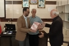 تجلیل از سالمندان و بازنشستگان شبکه بهداشت گیلان غرب +عکس