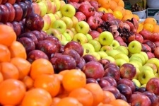 میوه و لبنیات هم از سفره کارگران حذف شد