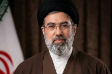 آیت‌الله سید مجتبی خامنه‌ای سومین رهبر جمهوری اسلامی ایران شد
