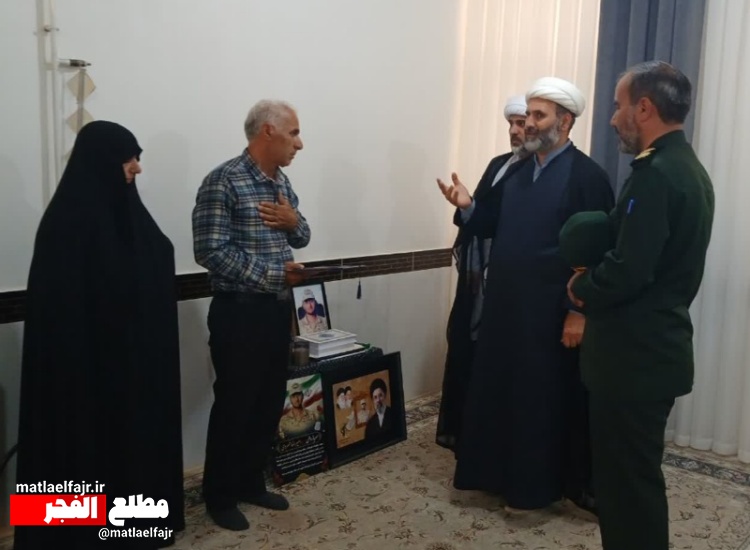 دیدار صمیمانه مسئولان کشوری و لشکری با خانواده معظم شهید "امیررضا خسروی"+عکس