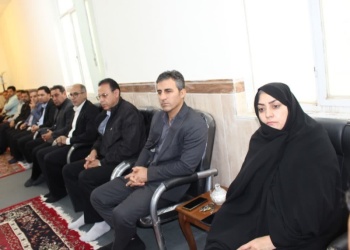 دیدار فعالان عرصه دانایی با امام جمعه گیلان‌غرب+عکس