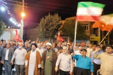 تنها راه عبور از فشار دشمن، مقاومت و ایستادگی است