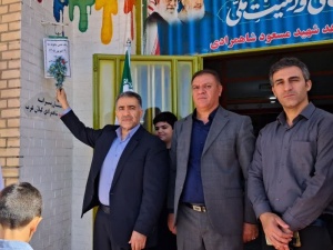 زنگ شکوفه‌ها در گیلانغرب به صدا درآمد+عکس