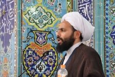 تذکر امام جمعه گیلانغرب به مسئولان در خصوص پیگیری مطالبات مردم و ممانعت از ترک فعل+عکس