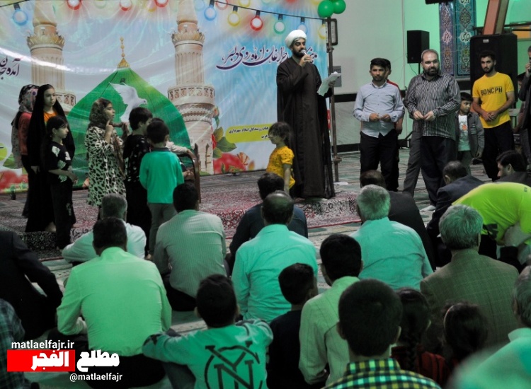 مراسم جشن هفته وحدت در گیلان غرب برگزار شد +عکس
