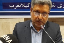 مردم گیلانغرب دین خود را به نظام ادا کرده اند و لایق بهترین خدماتند/ برای رفع مشکلات بر زمین مانده، کمر خدمت بسته‌ام+عکس