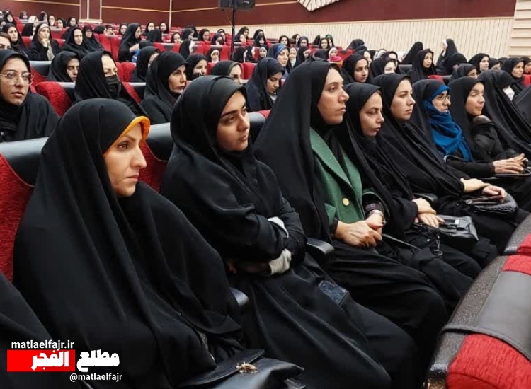 سپاه گیلانغرب از صد چهره برتر قرآنی تجلیل کرد+عکس