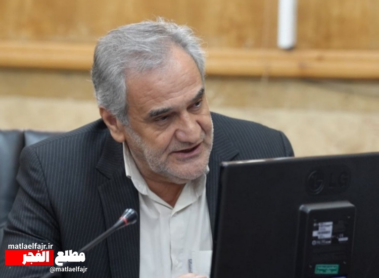 تابلوهای راهداری ایلام در جغرافیای کرمانشاه بدون خسارت جمع‌آوری و به محل اصلی منتقل شدند