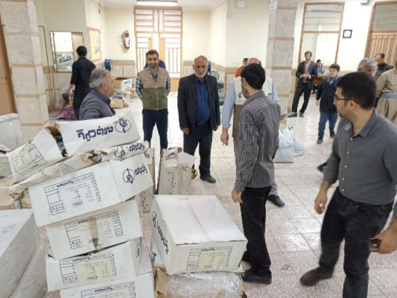 توزیع ۳ هزار بسته کمک معیشتی بین خانواده های نیازمند سرپل ذهاب+عکس