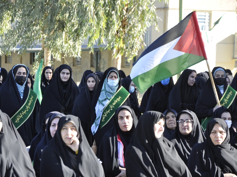 اجتماع بزرگ بانوان  فاطمی در شهرستان گیلان غرب  برگزار شد +عکس