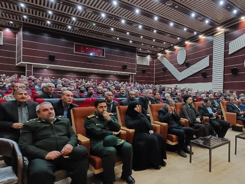 یادواره‌های شهدا برای جوانان هویت بخش و بصیرت افزاست