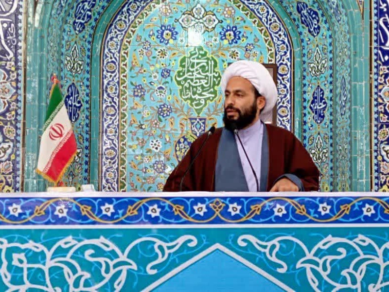 هشدار امام جمعه به عاملان ایجادفضای دو قطبی و تفرقه درگیلانغرب+ تصاویر