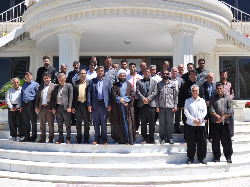 پایمردی کارگران امید آفرین و قابل تقدیر است/تجلیل از کارگران گیلانغربی+ تصاویر