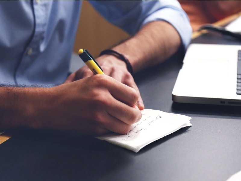 حل مشکل مصلحت در آینه حکمت