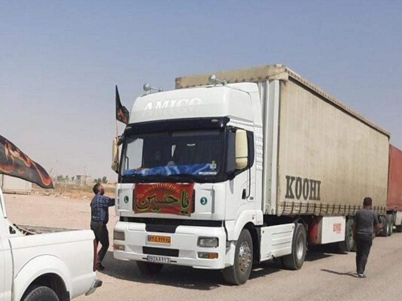 مواکب خدمات‌رسانی به زائران اربعین از مرز سومار تردد می‌کنند