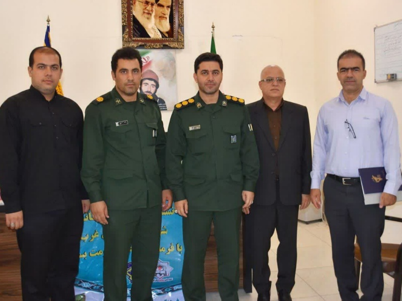 خبرنگاران پیشگامان  جهاد تبیین و مقابله با تحریف دشمن باشند