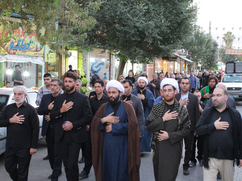 به تو از دور سلام؛ مراسم پیاده‌روی جاماندگان اربعین درگیلانغرب+عکس