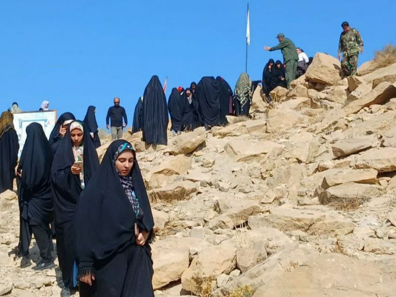 یادمان شهدای " آوزین "میزبان کاروان راهیان  تهران +تصاویر