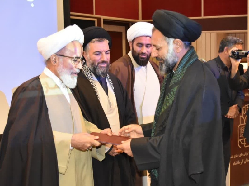 امام جمعه جدید شهرستان گیلانغرب معرفی شد +تصاویر امام جمعه جدید شهرستان گیلانغرب معرفی شد +تصاویر