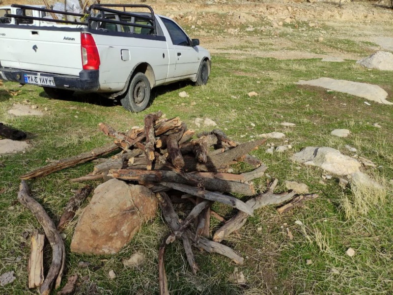 انهدام یک باند کوری ذغال  غیر مجاز در گیلان غرب+عکس